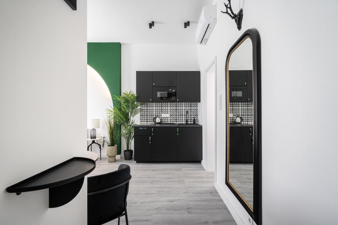 R6 - Boutique Apartments, Best Location By Bqa Будапеща Екстериор снимка